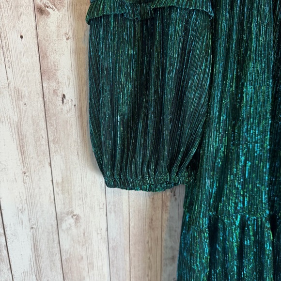 1. State Green Metallic Tiered Long Sleeve Shift Party Dress - Picture 3 of 8